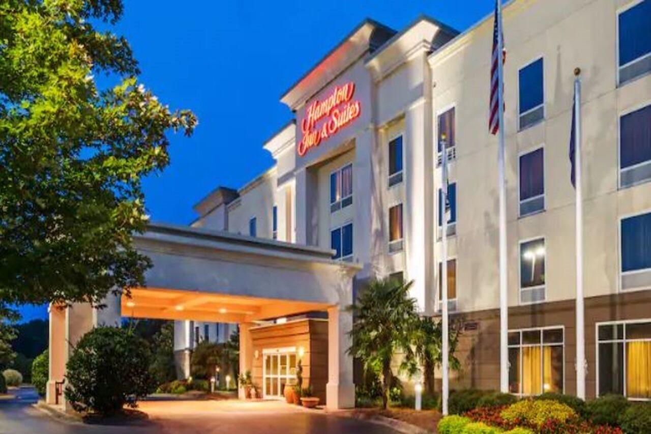 Hampton Inn & Suites Клинтон Экстерьер фото
