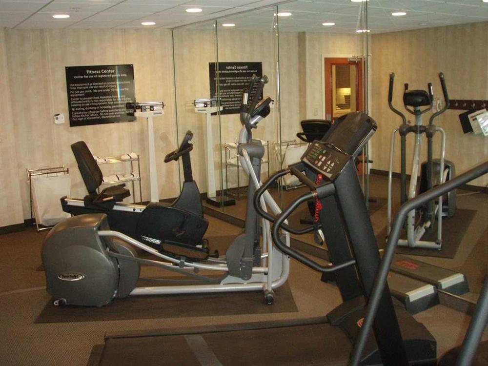 Hampton Inn & Suites Клинтон Удобства фото