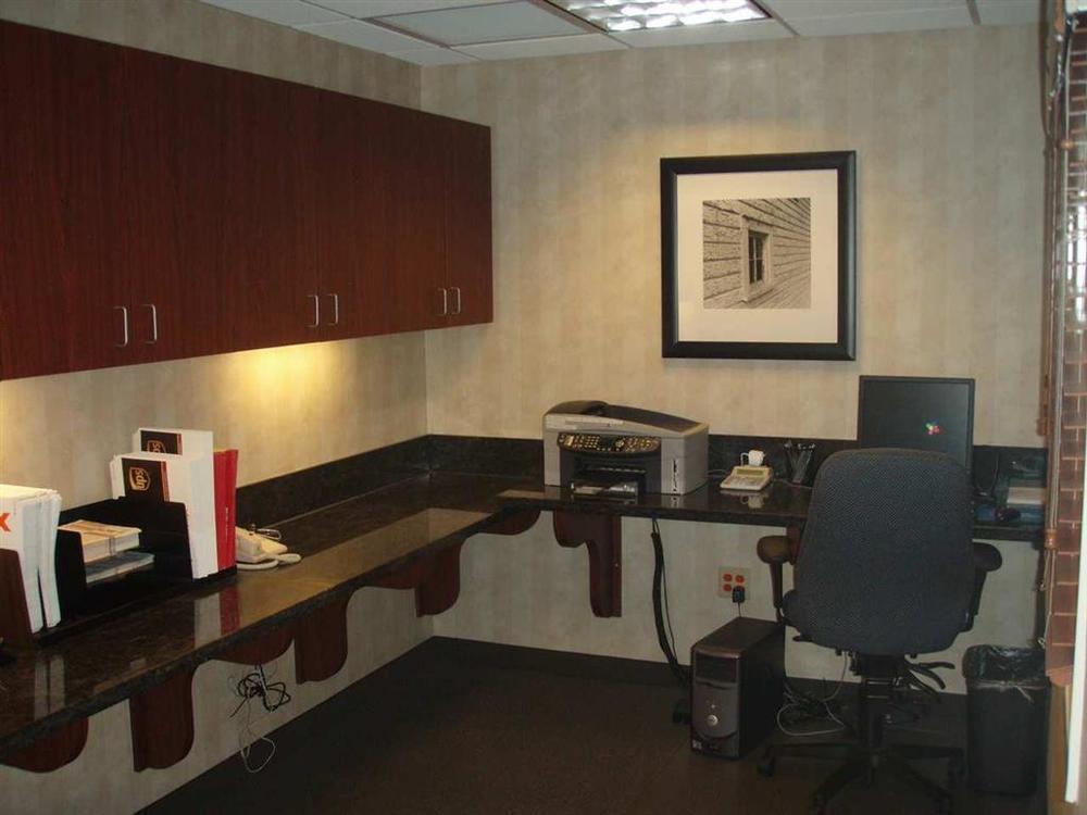 Hampton Inn & Suites Клинтон Удобства фото